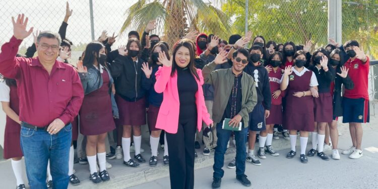 Promueve IV regidora Lucía Sánchez Juárez el programa para jóvenes “Muros de Transformación”