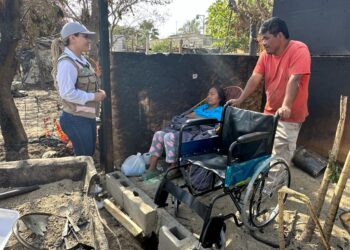 La calidez humana es el sello distintivo del Gobierno de Los Cabos; familias afectadas por incendio en el Vado de Santa Rosa reciben apoyo
