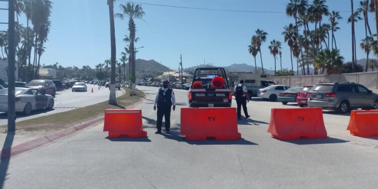 ¡Aviso! Con motivo de las Fiestas Tradicionales de San José de Cabo queda habilitado en doble sentido un carril del bulevar Centenario