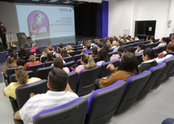 Por una sociedad en la que se garantice el respeto y la igualdad; el Gobierno de Los Cabos realiza la conferencia “Violencia Institucional hacia las Mujeres”