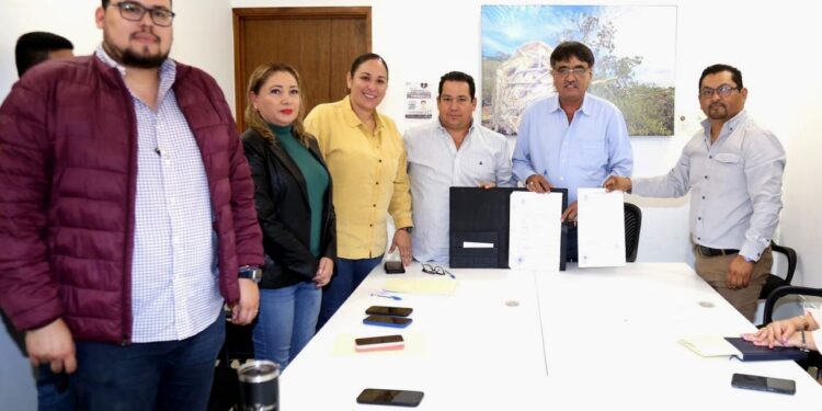 Con escrituración pública se formaliza la donación de reserva territorial para el Gobierno de Los Cabos