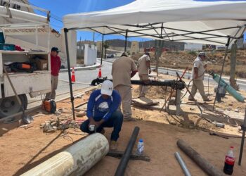 Vecinos de Altos de Miramar en CSL agradecen al OOMSAPAS Los Cabos por la solución a la falta de agua