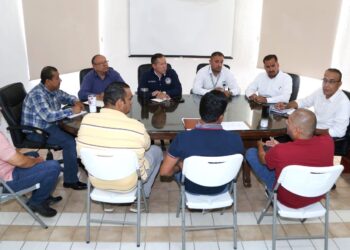Agilizan gestiones para el proyecto de electrificación de La Candelaria