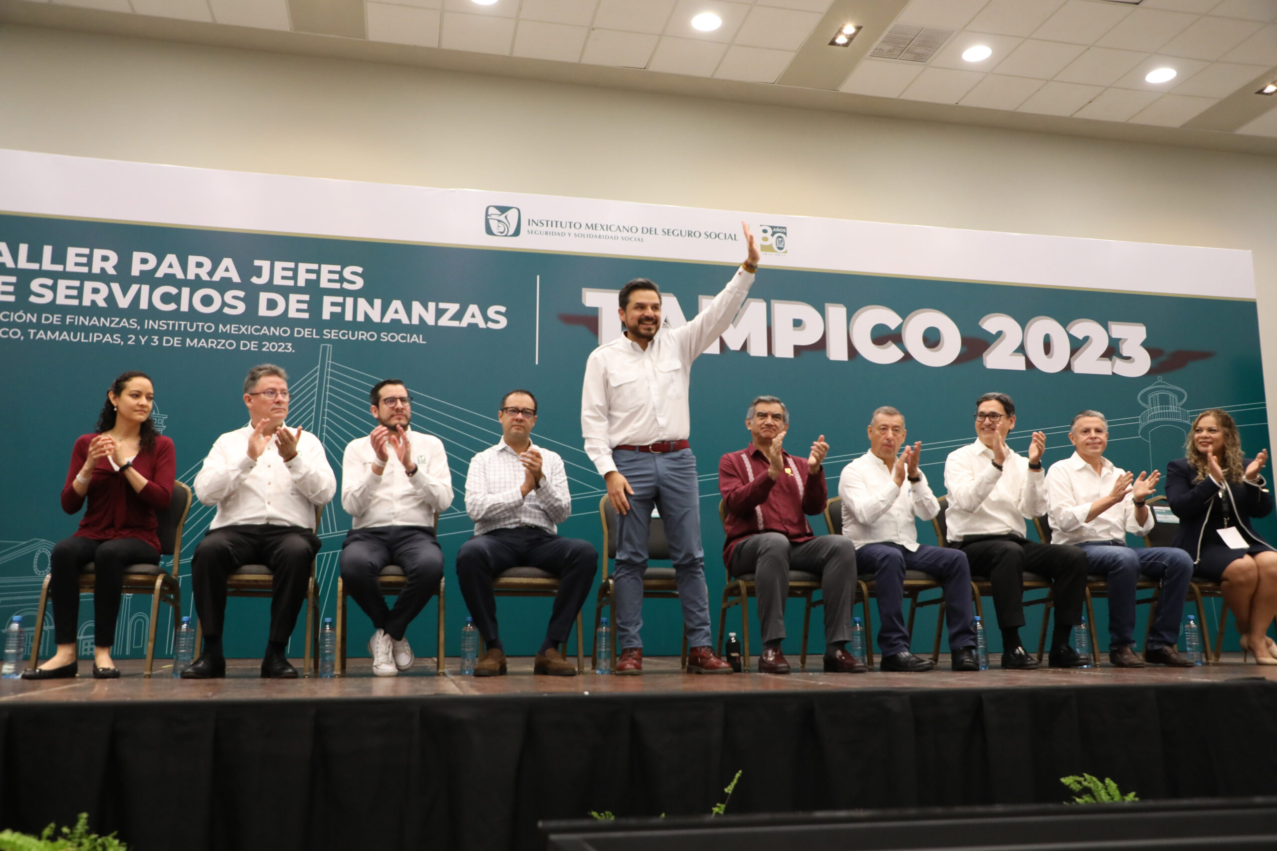 Reservas históricas del IMSS por 401 mil mdp y 13 años de suficiencia financiera: Zoé Robledo