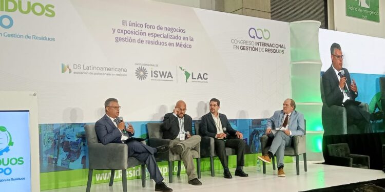 Asiste Ayuntamiento de La Paz al Congreso Internacional de Gestión de Residuos 2023