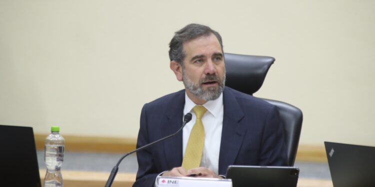 Exhorta Córdova a la publicación en el DOF de Lineamientos que garantizan neutralidad y equidad electoral de servidores públicos