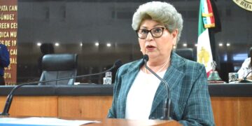 Exhortan al Dirección de SPPPTM de La Paz a que formule y aplique programas de transporte público en las universidades de La Paz