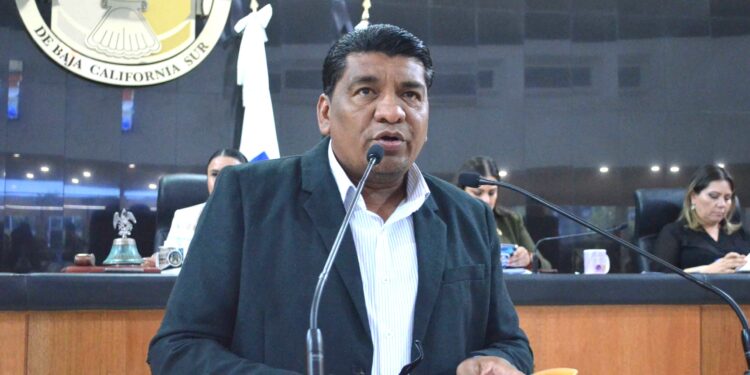 Se pronuncian legisladores en el marco del 217 Aniversario del Natalicio de Benito Pablo Juárez García