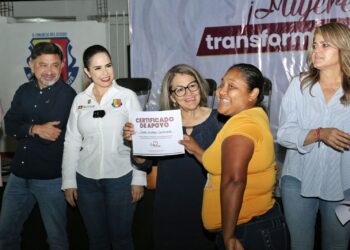 Programas de SEDIF y Gobierno del Estado presentes en&nbsp; “Mujeres que Transforman” Los Cabos: diputada Gabriela Montoya