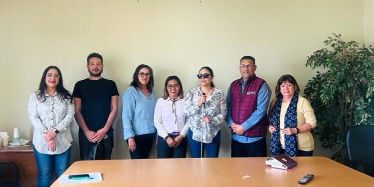 Tras exhorto, lanzarán campaña de Bastón Blanco para sensibilizar empatía con personas con discapacidad visual