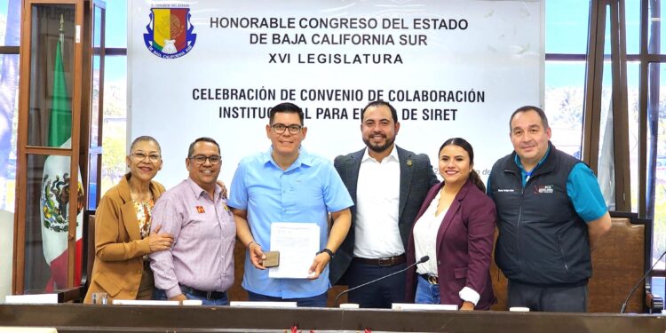 Celebran el Congreso del Estado, Fideicomisos e instituciones Educativas convenio de Colaboración Institucional para el uso del Sistema SIRET