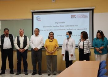 INAUGURAN SEDIF Y UABCS DIPLOMADO EN DESARROLLO LOCAL