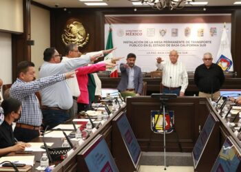 Instala Gobierno del Estado Mesa Permanente de Transporte