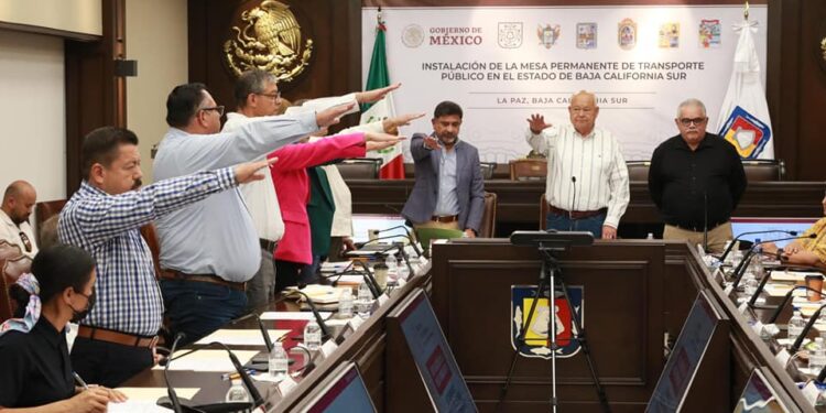 Instala Gobierno del Estado Mesa Permanente de Transporte