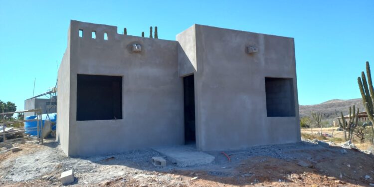 EL INVI CONSTRUYE VIVIENDAS PROGRESIVAS EN EL MUNICIPIO DE LOS CABOS