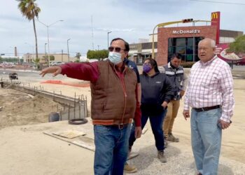 Supervisa VCC obras de reconstrucción del bulevar Agustín Olachea