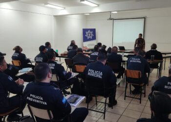 IMPARTE COMISIÓN ESTATAL DE TRATA, CURSO PARA A POLICÍAS MUNICIPALES