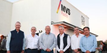 Inaugura gobernador VCC estación de radio EXA FM en Los Cabos
