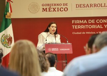 Firma Ayuntamiento de La Paz convenio de Ordenamiento Territorial y Desarrollo Urbano