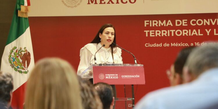 Firma Ayuntamiento de La Paz convenio de Ordenamiento Territorial y Desarrollo Urbano