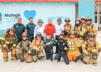 REALIZAN SIMULACRO DE INCENDIO EN OFICINAS MUNICIPALES