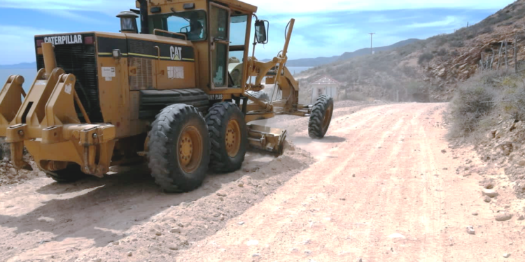 Más de 30 kilómetros rehabilitados en la zona rural con maquinaria pesada
