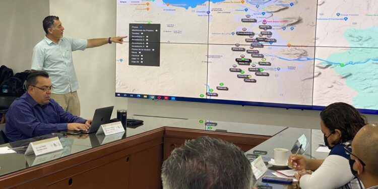 OOMSAPAS La Paz presentó avances del Centro de Monitoreo Digital del Agua ante la Junta de Gobierno