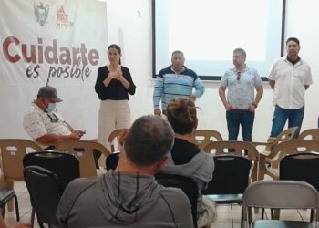 Presentan propuesta de ordenamiento para las actividades turísticas en el Malecón de La Paz