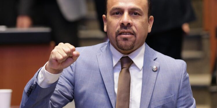 Acceso a la justicia para todas y todos&nbsp;es nuestro compromiso: senador Ricardo Velázquez Meza&nbsp;