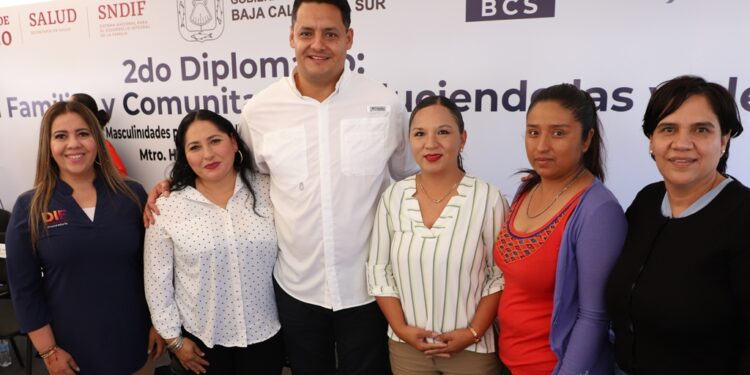 Se suma DIF La Paz al diplomado “Democracia familiar y Comunitaria”