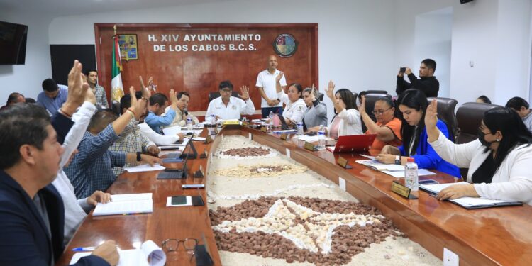 Cabildo de Los Cabos aprueba 5 cambios en el gabinete del alcalde Oscar Leggs Castro