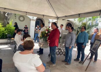 Josefinos están de luto; despiden con homenaje a la reconocida Maestra y Política Yolanda Robinson Manríquez