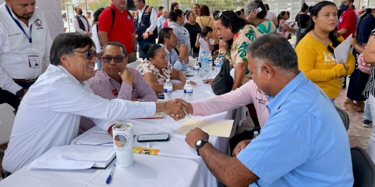‘’Continuamos reforzando el compromiso de atención a la ciudadanía con sentido humano’’: alcalde Oscar Leggs Castro