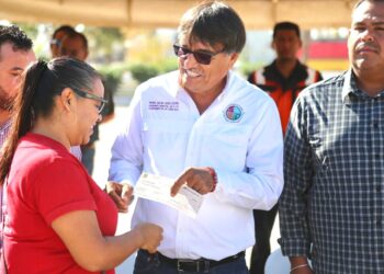 Autoridades municipales entregan diversos apoyos de salud y equipamiento a paramédicos de Protección Civil en CSL