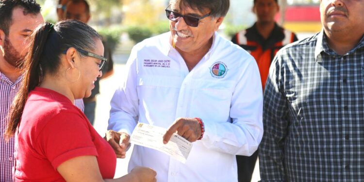 Autoridades municipales entregan diversos apoyos de salud y equipamiento a paramédicos de Protección Civil en CSL