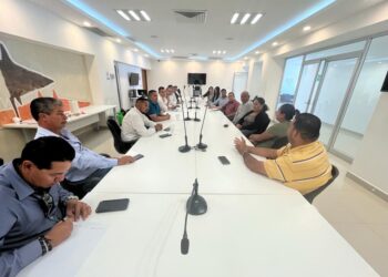 Continúa el equipo de OOMSAPAS Los Cabos en la búsqueda de alternativas para brindar el servicio de agua potable a las colonias que no tienen red