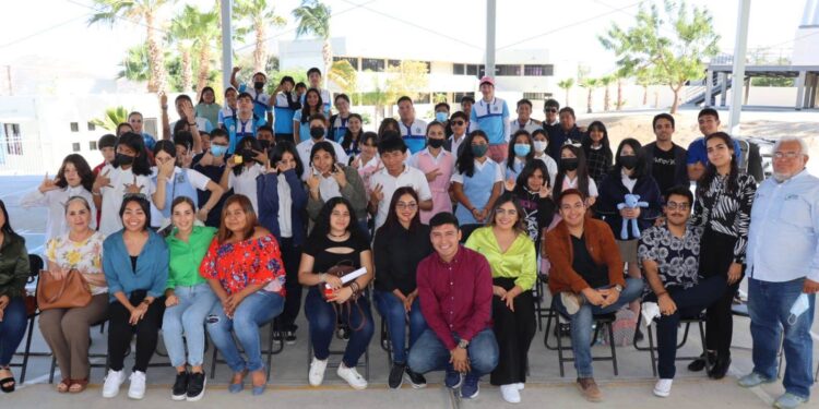 Implementará Gobierno de Los Cabos una serie de foros para promover la lectura en la juventud cabeña