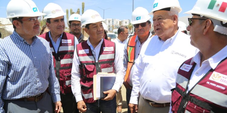 “La nueva clínica del ISSSTE en CSL es el reflejo de la voluntad de los Gobiernos de la 4ta transformación, las y los trabajadores merecen un sistema de salud de calidez”: alcalde Oscar Leggs Castro