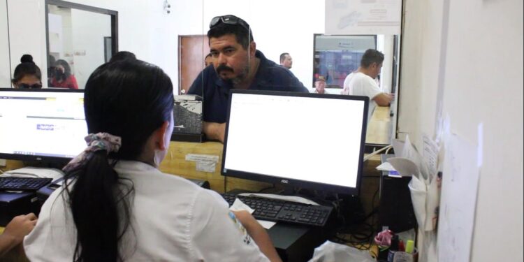 De 10 a 15 convenios de pago realiza el OOMSAPAS en Cabo San Lucas para beneficio de las y los usuarios