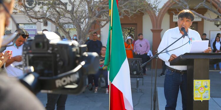 ‘’Lamentamos el accidente automovilístico y reiteramos el llamado a hacer consciencia para no mezclar alcohol y volante’’: alcalde Oscar Leggs Castro