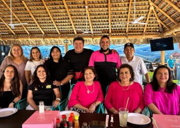 Logrará DIF Los Cabos apoyar a mujeres con cáncer de mama, gracias a la donación de 5 prótesis