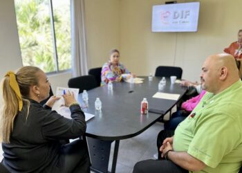A través de DIF Los Cabos seguirán llegando apoyos a los grupos de atención prioritaria; sostienen reunión de logística