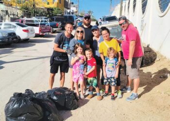 Comunidad extranjera se une a las jornadas de limpieza en Los Cabos