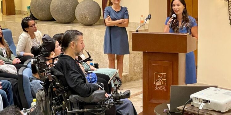 Gobierno de Los Cabos presente en la 9na Jornada Informativa “Orientando a las Familias en la Intervención del Autismo”