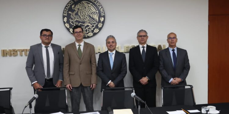 INE y TSE de Costa Rica celebran intercambio en materia de fiscalización e identificación biométrica