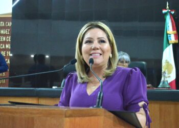 Llama diputada Marbella González a los tres niveles de gobierno a solucionar el conflicto de transporte en Los Cabos