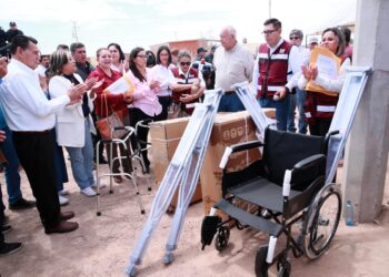 Entrega Gobierno del Estado apoyos para el desarrollo social en Comondú
