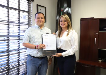 INVI RECIBE ESCRITURA PÚBLICA DEL PREDIO DONADO POR EL H. XVII AYUNTAMIENTO DE LA PAZ