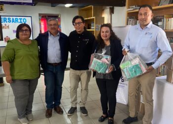 ENTREGA ISC ACERVO BIBLIOGRÁFICO EN ZONA NORTE DE BCS