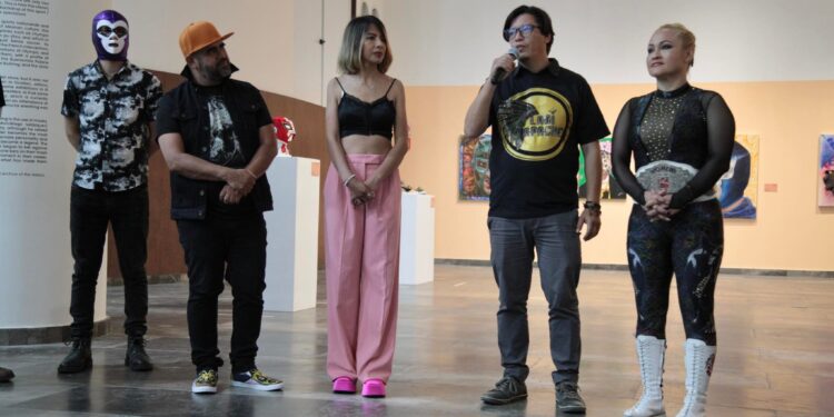 VISITA LA EXPOSICIÓN “LUCHERÍA NACIONAL: EL ARTE DE LA LUCHA LIBRE MEXICANA”